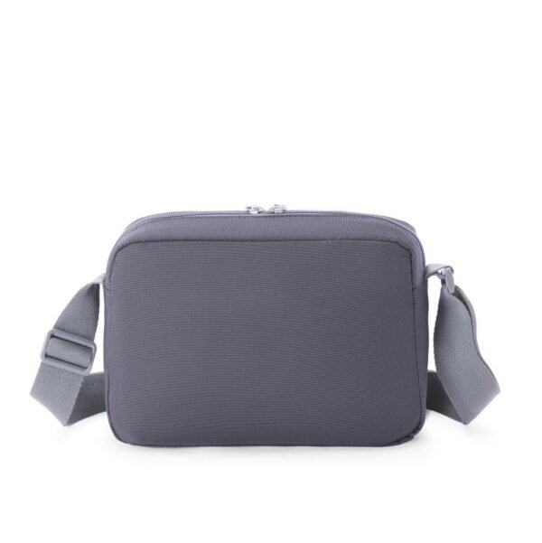 American Tourister Excursion Bag